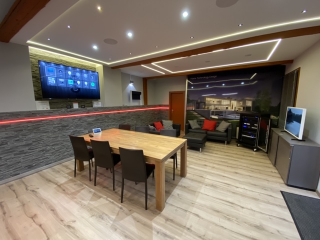 Showroom inside 5 (2)